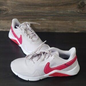 New Nike Womens Legend Essential Pink Sneakers Size 7.5 Athletic Lightweight